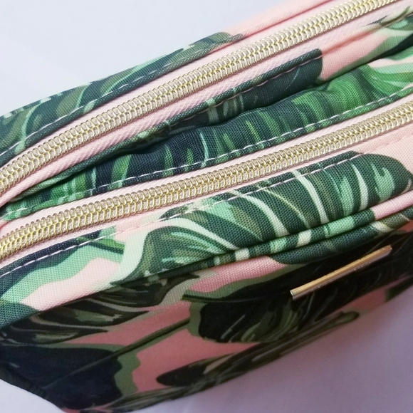 ❗Beverly Hills Hotel Style Pink and Green Palm Leaves Canvas Travel Case❗ - Picture 2 of 4